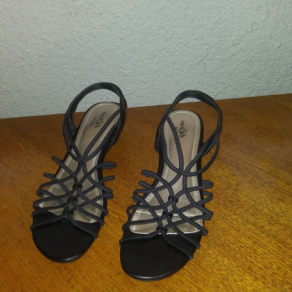 Women's Stretchy Strapped Sandal